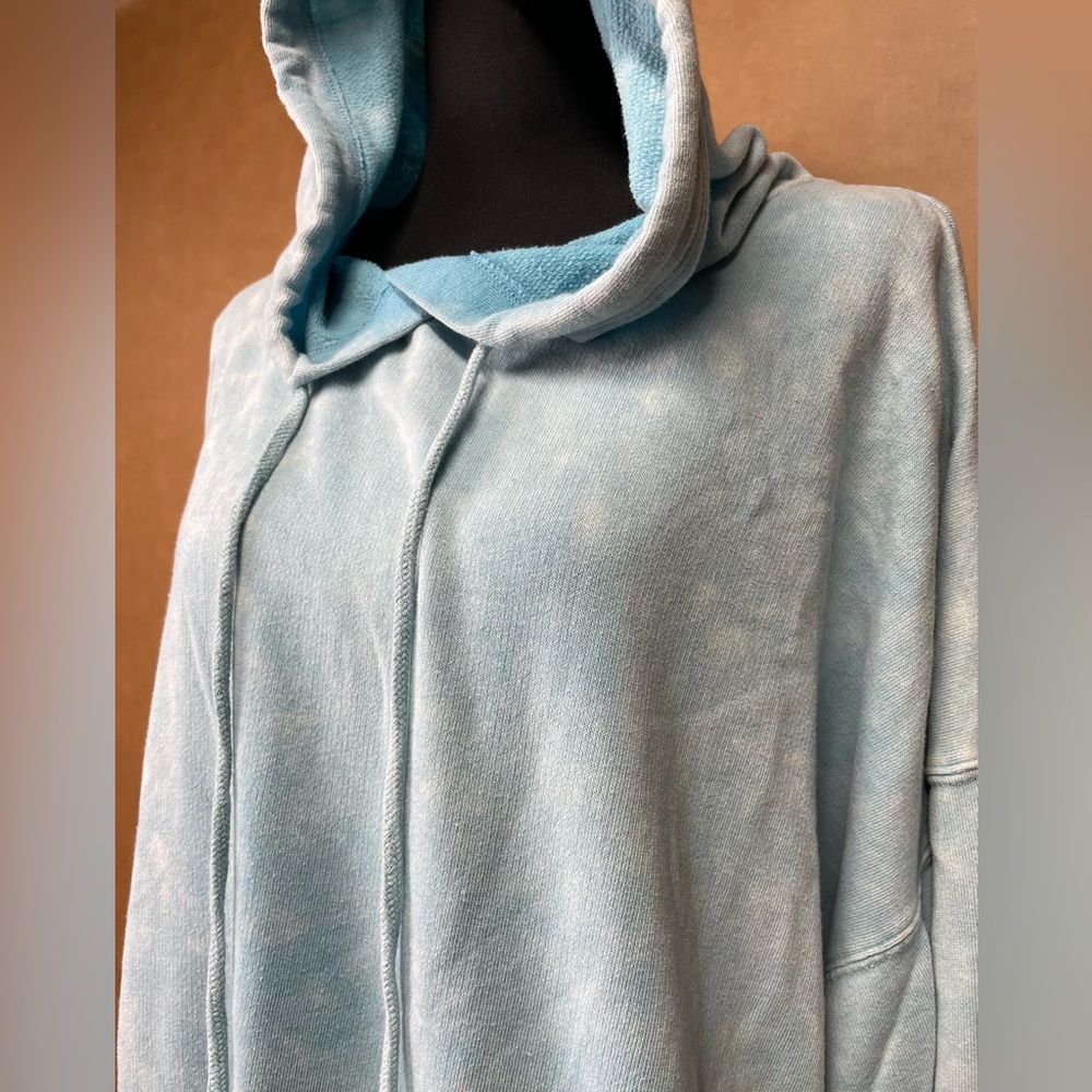 SUPER COMFY Lounge Life Oversized Sweatshirt by SO Pale Blue&White -Women’s XL